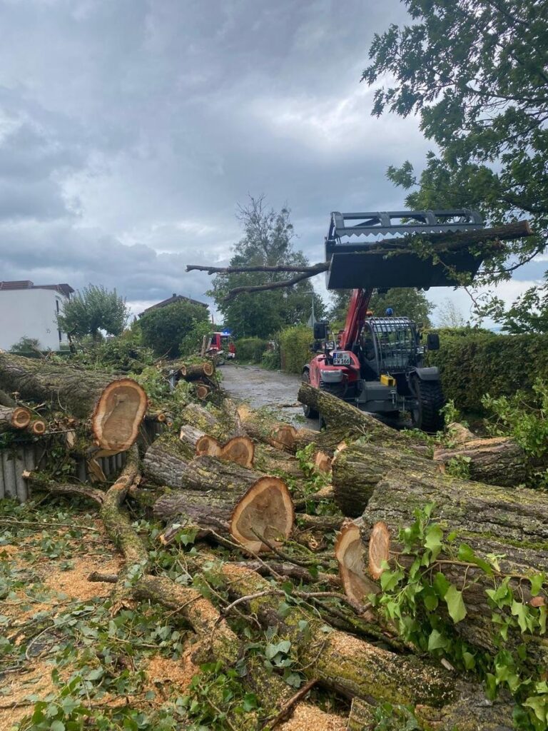 Überlingen: Heftiges Unwetter sorgt für 72 Feuerwehr-Einsätze