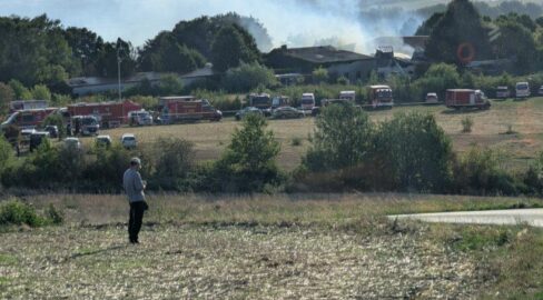 Ober-Ramstadt: Großbrand auf Lindenhof, Scheune brennt