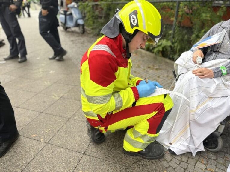 Berlin: Toter und 27 Verletzte bei Brand in Pflegeheim