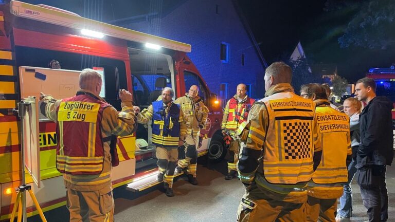 Lehrte: Großbrand in Sievershausen, Feuer verletzt Person