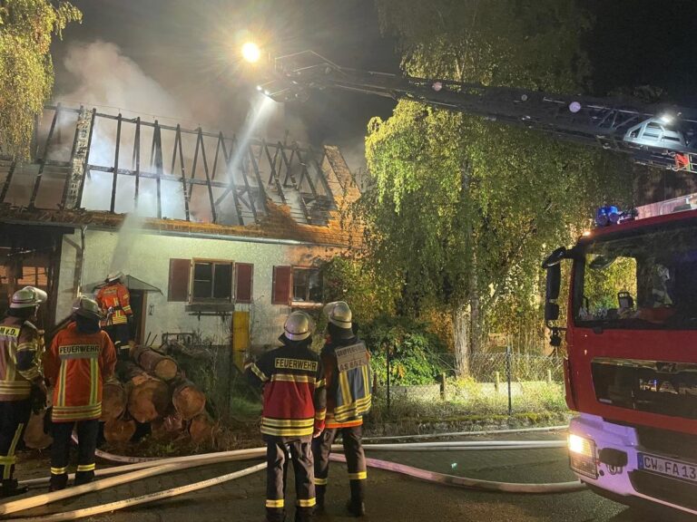 Altensteig: Großbrand macht Wohnhaus unbewohnbar