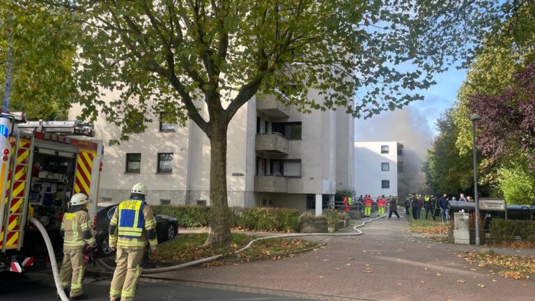 Lehrte: Kellerbrand und Unfall auf A2: Haus unbewohnbar