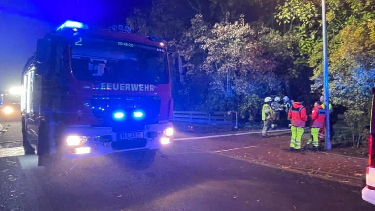 Lehrte: Brand im Keller, Einfamilienhaus unbewohnbar