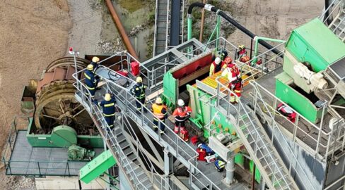 Dinslaken: Feuerwehr probt mit 160 Rettern Ernstfall