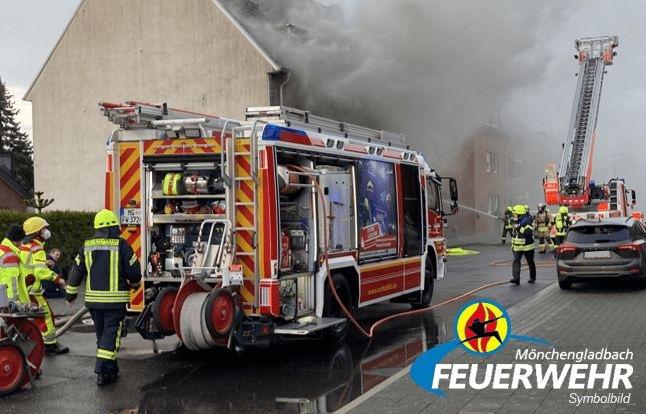 Mönchengladbach: Feuer auf Balkon, Seniorin gerettet