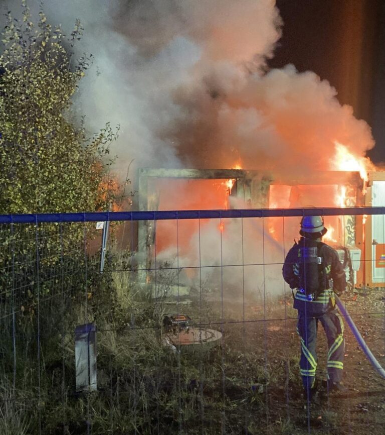 Bocholt: Brand im Industriegebiet, Kripo ermittelt