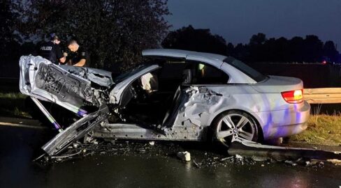 Ahlen: Schwerer Unfall auf B 58, Frau reanimiert