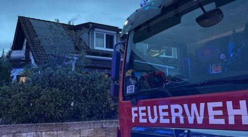 Allensbach: Brand im Kamin, Bewohner wegen Rauch behandelt